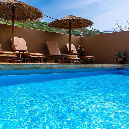 Countryhouse Villa With Pool & Private Parking 이라클리온 외부 사진