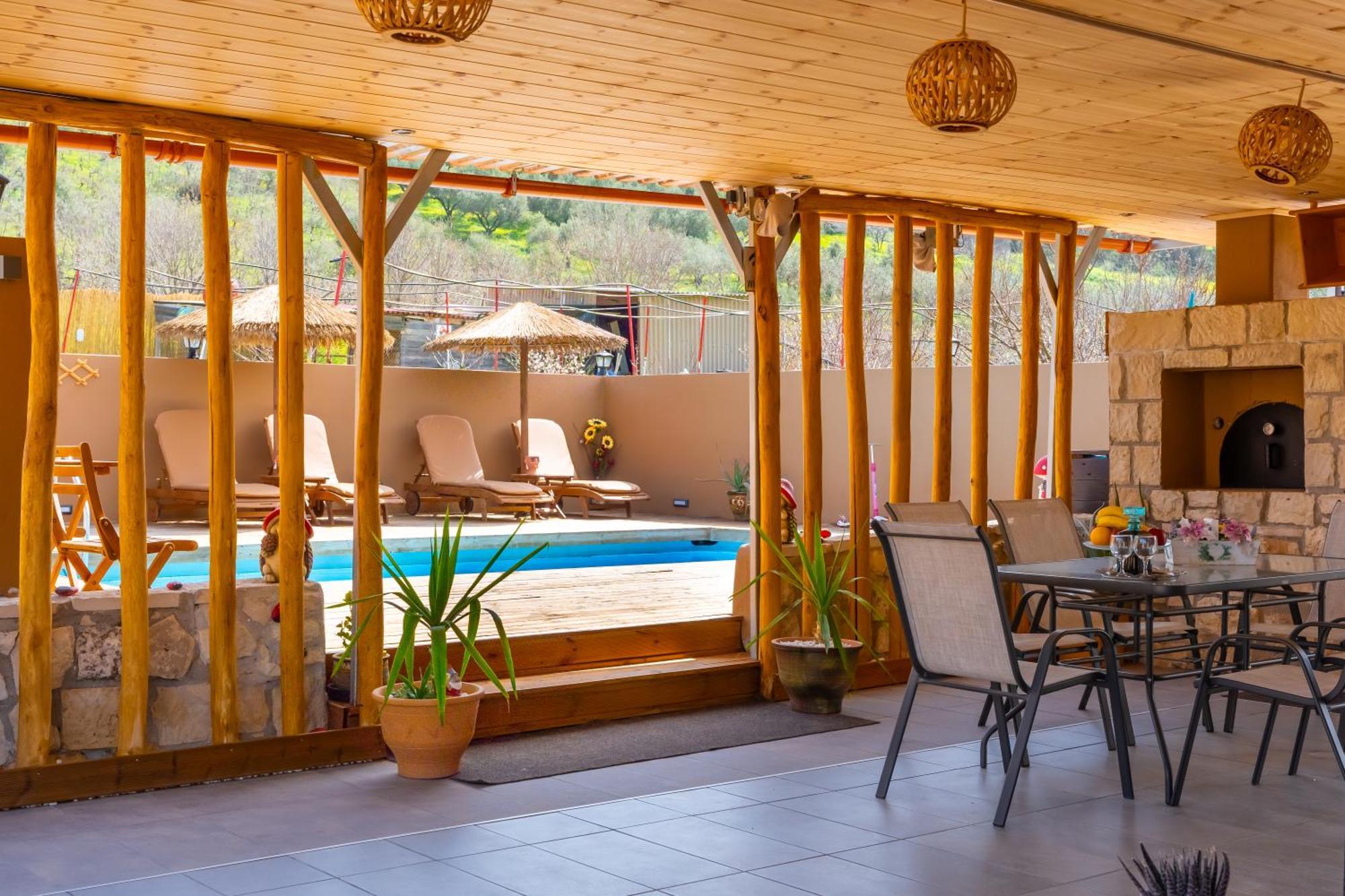 Countryhouse Villa With Pool & Private Parking 이라클리온 외부 사진