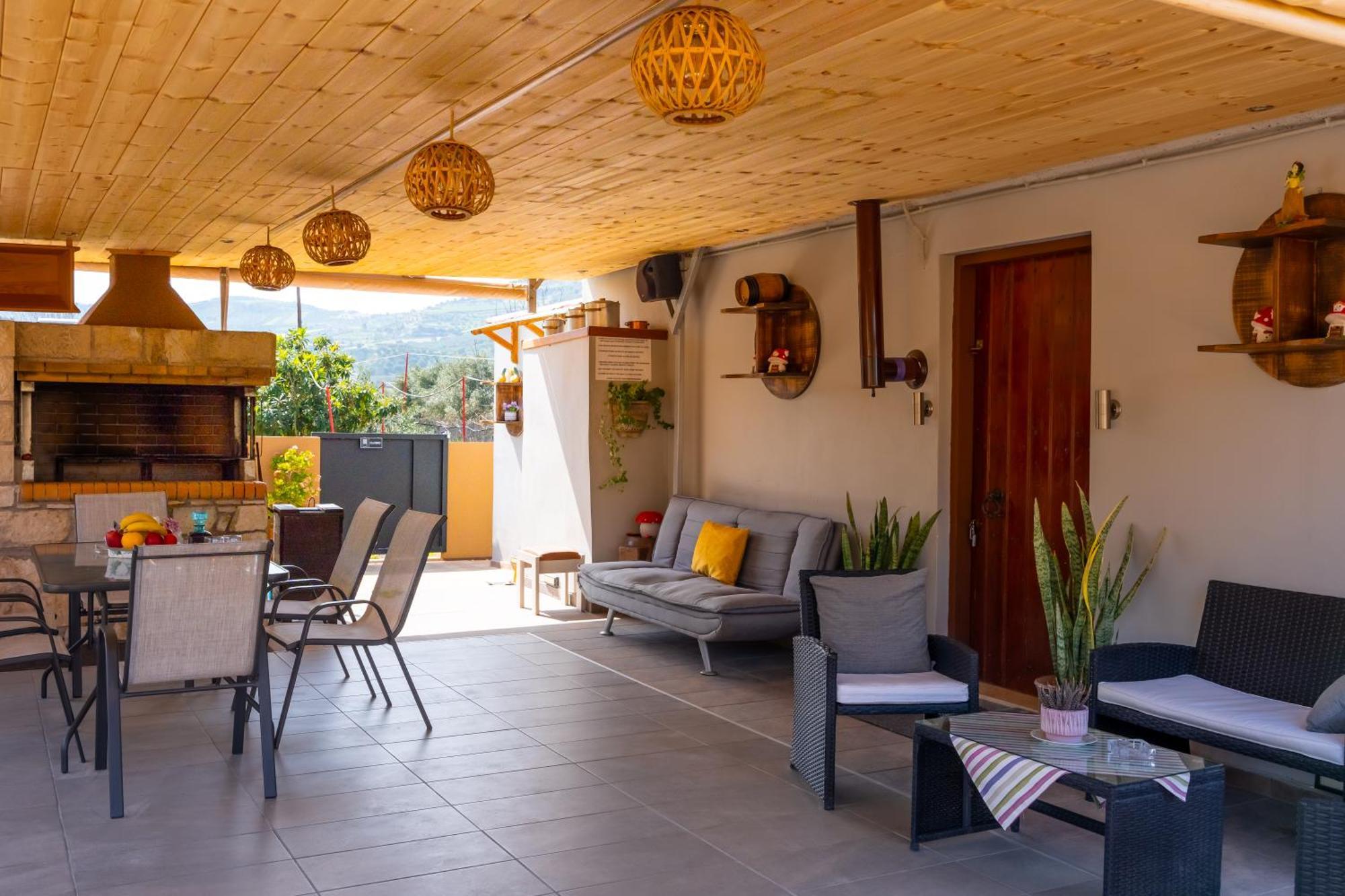 Countryhouse Villa With Pool & Private Parking 이라클리온 외부 사진