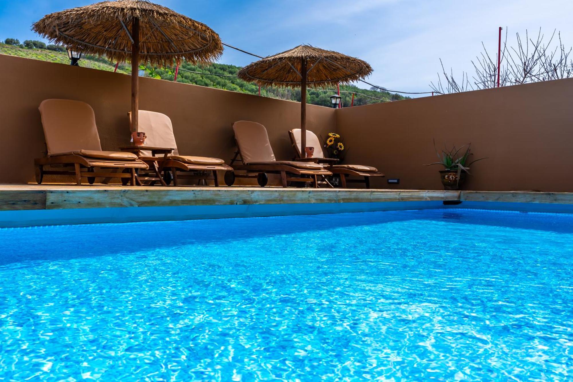 Countryhouse Villa With Pool & Private Parking 이라클리온 외부 사진